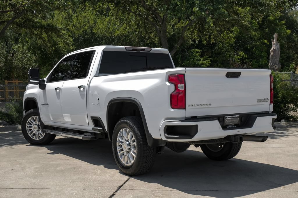 Used 2022 Chevrolet Silverado 2500 High Country AWD/4WD image 19