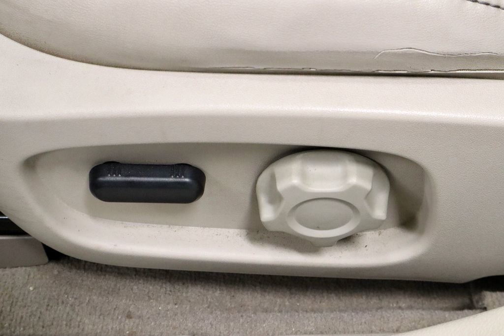 Used 2011 Ford Taurus SEL w/ 201A Rapid Spec Order Code FWD image 23