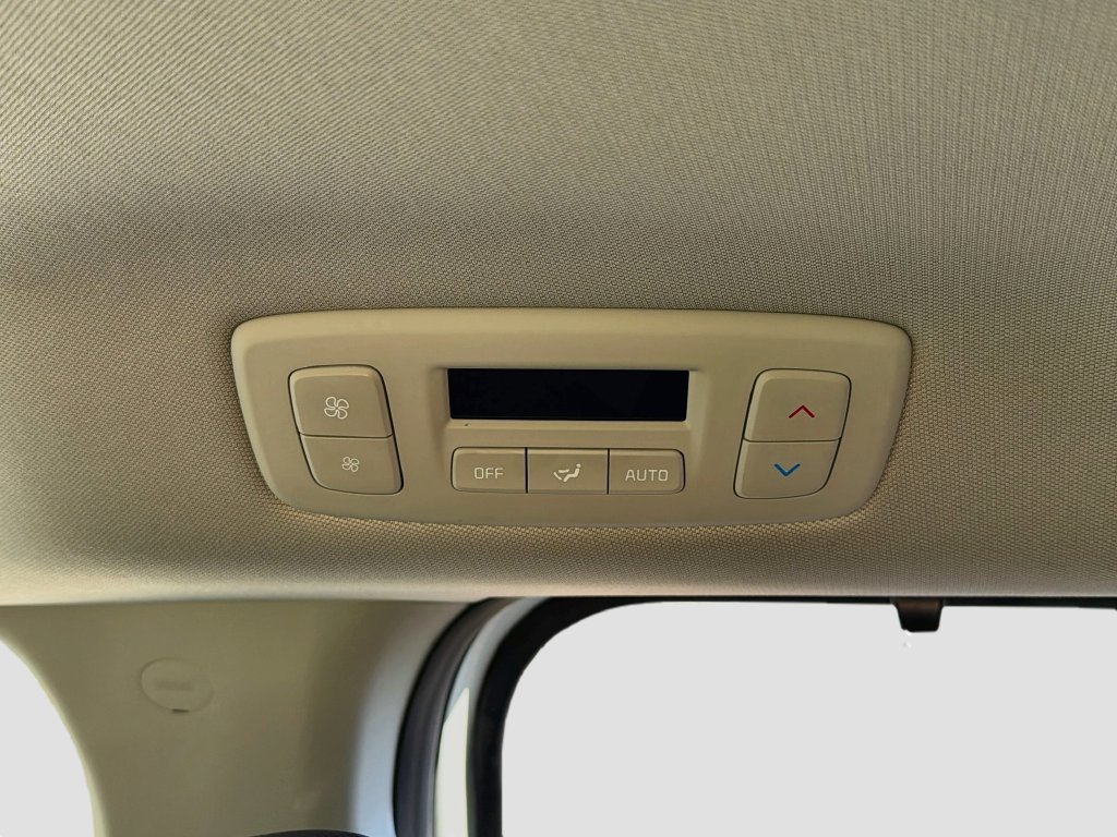 Used 2024 Kia Carnival SX Prestige FWD image 30