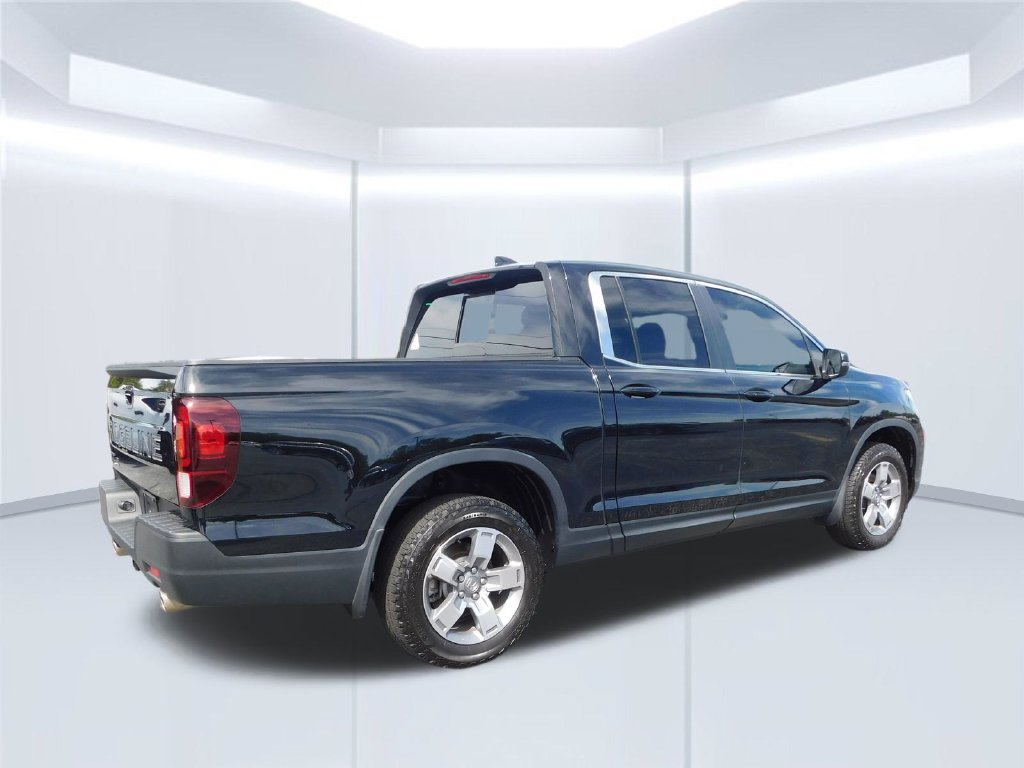 Used 2025 Honda Ridgeline RTL image 3