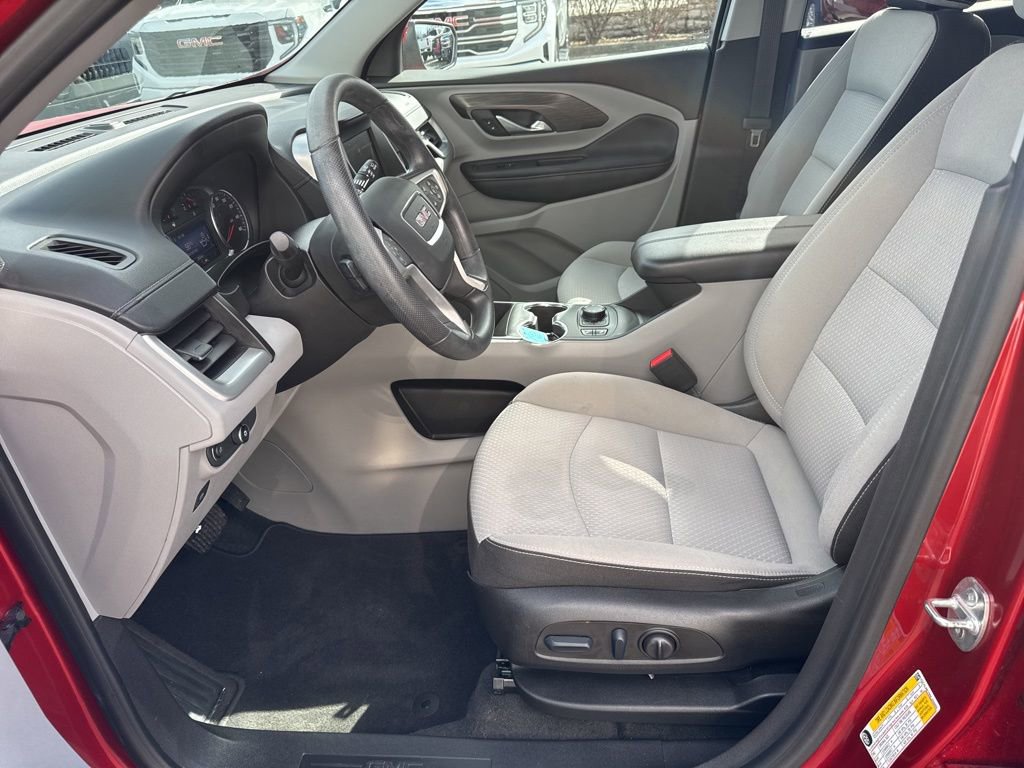 Used 2022 GMC Terrain SLE w/ Driver Convenience Package FWD image 15