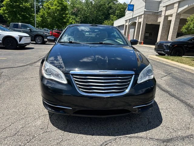 Used 2014 Chrysler 200 Touring FWD image 8