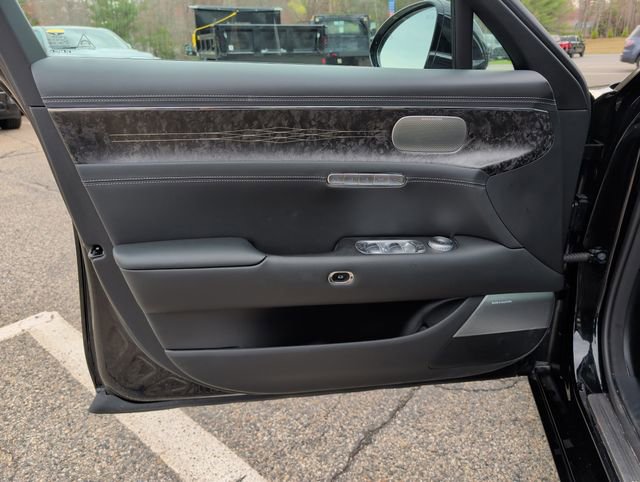 Used 2024 Genesis G90 3.5T image 13