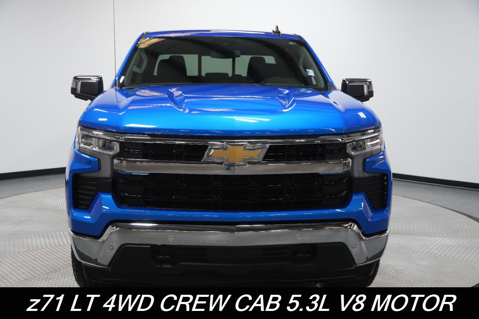 Used 2025 Chevrolet Silverado 1500 LT image 2