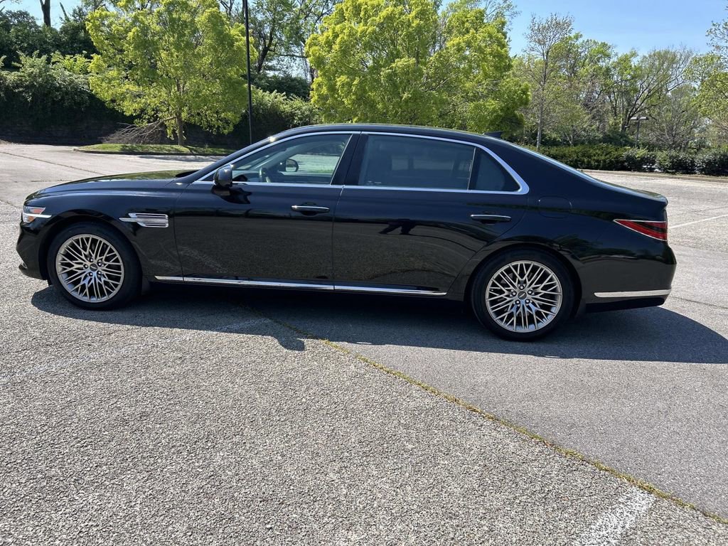 Used 2021 Genesis G90 3.3T Premium image 4