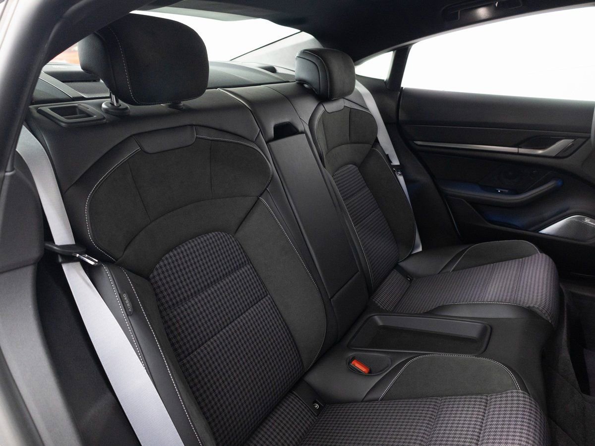 New 2025 Porsche Taycan 4S image 28