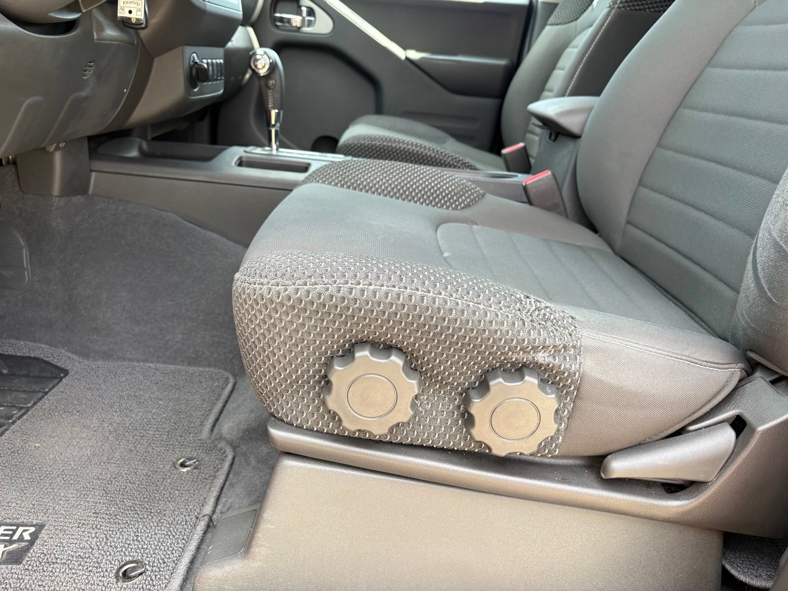 Used 2019 Nissan Frontier PRO-4X AWD/4WD image 26