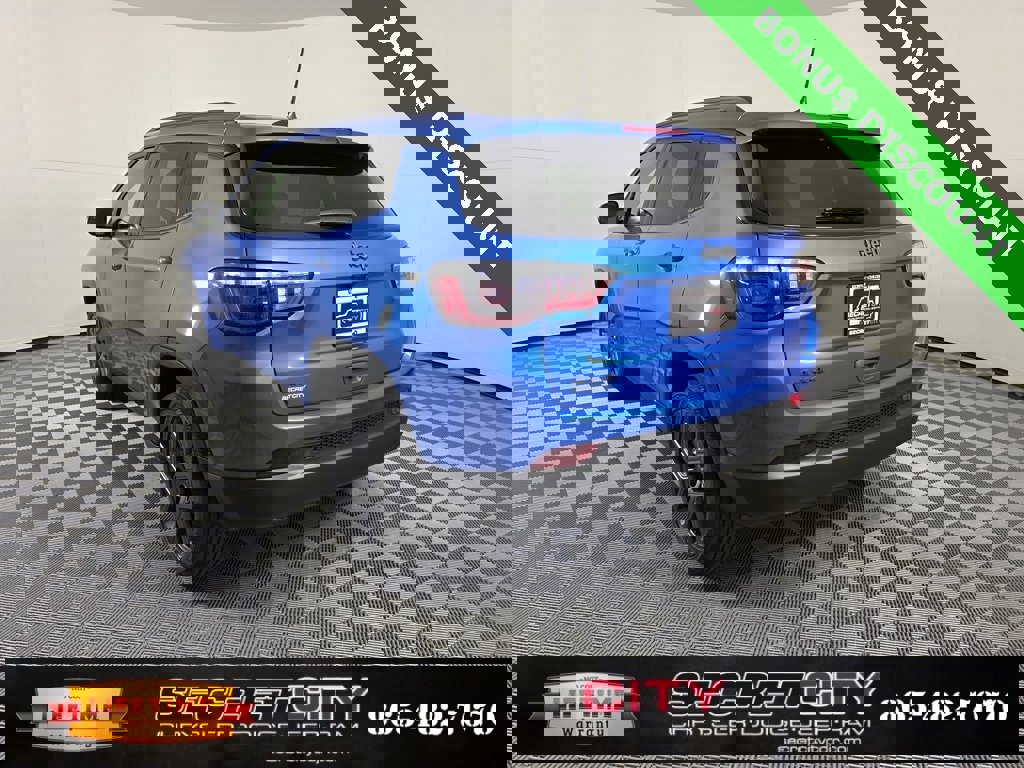 New 2026 Jeep Compass Latitude image 5