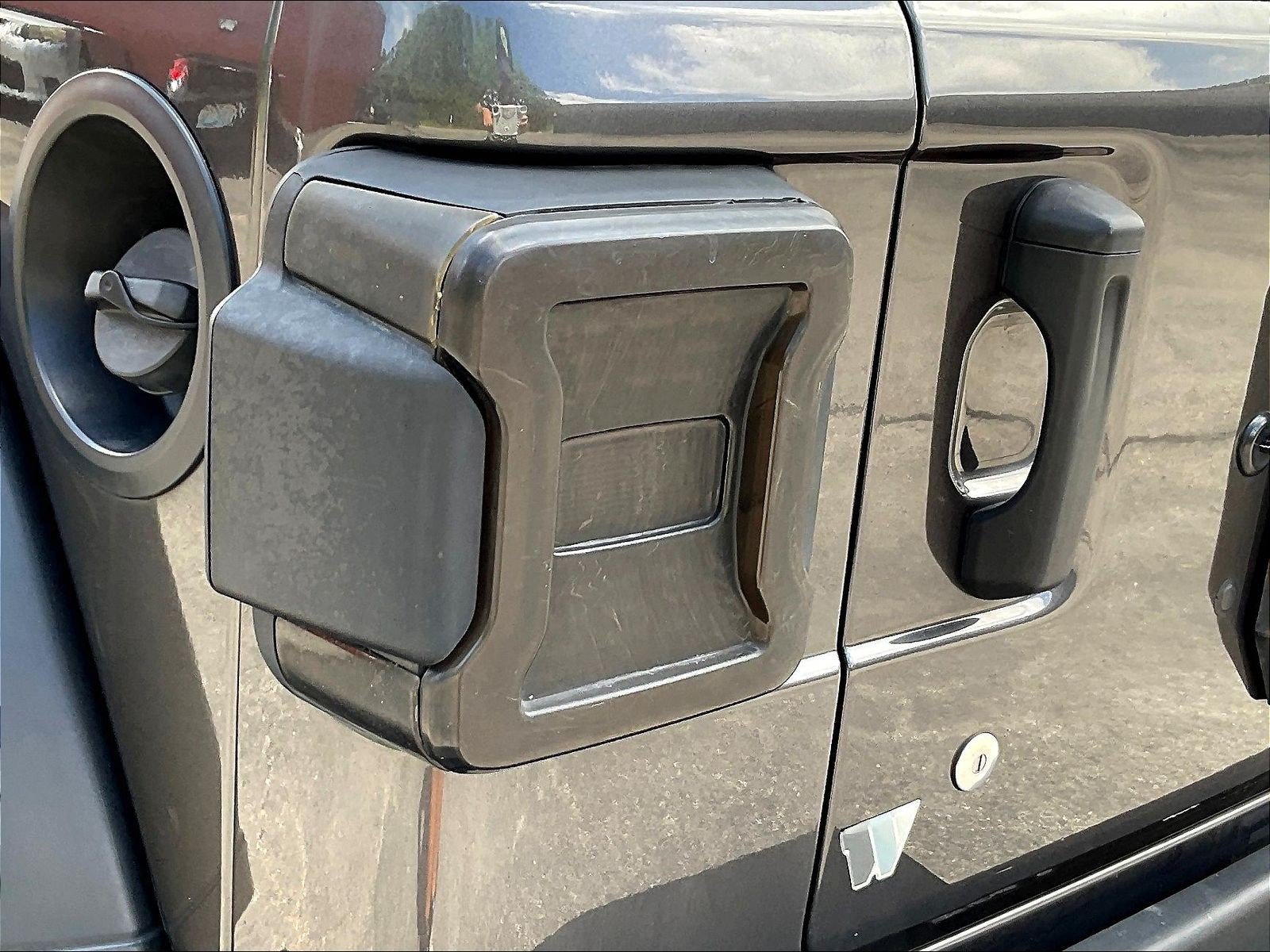 Used 2019 Jeep Wrangler Sport AWD/4WD image 23
