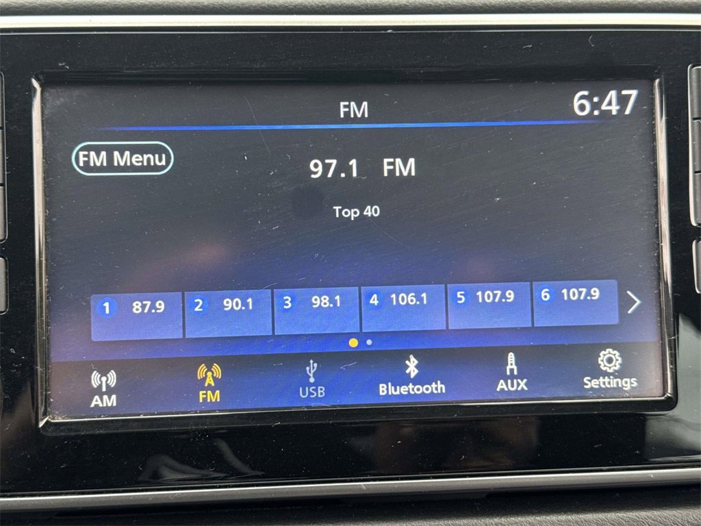 Used 2022 Nissan Versa S image 26