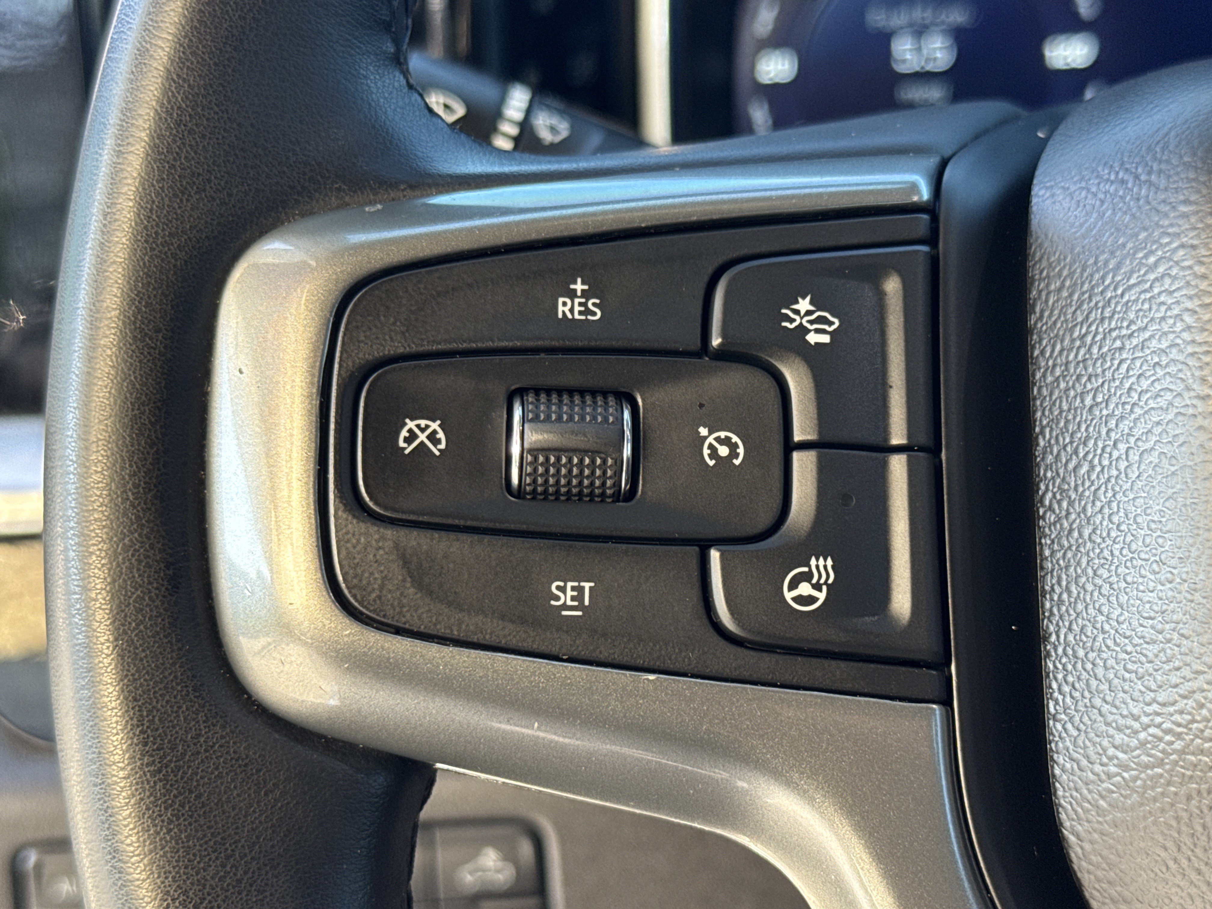 Used 2024 Chevrolet Silverado 2500 LTZ AWD/4WD image 20