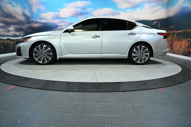 Used 2024 Nissan Altima 2.5 SL image 5