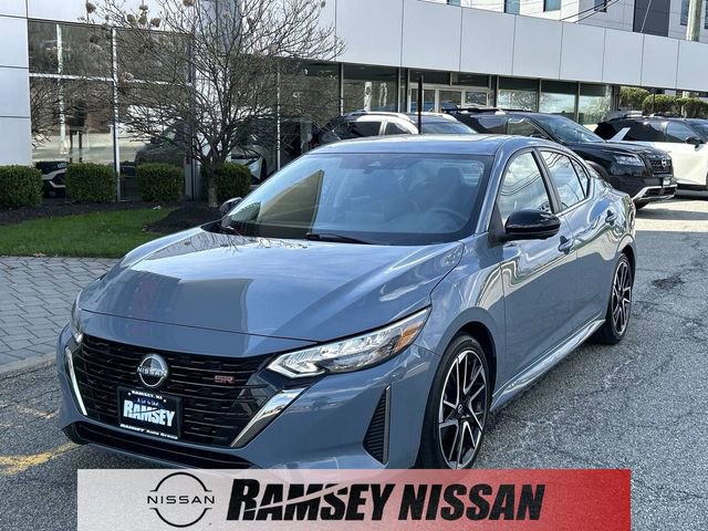 Used 2024 Nissan Sentra SR w/ SR Premium Package image 1