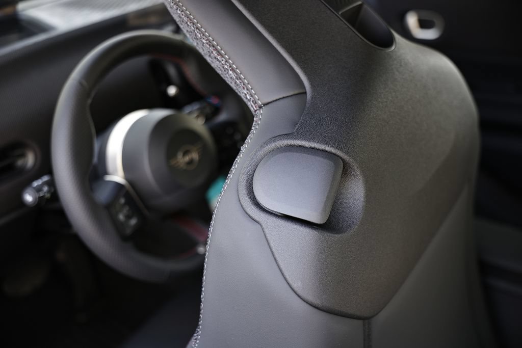 New 2026 MINI Cooper S FWD image 24