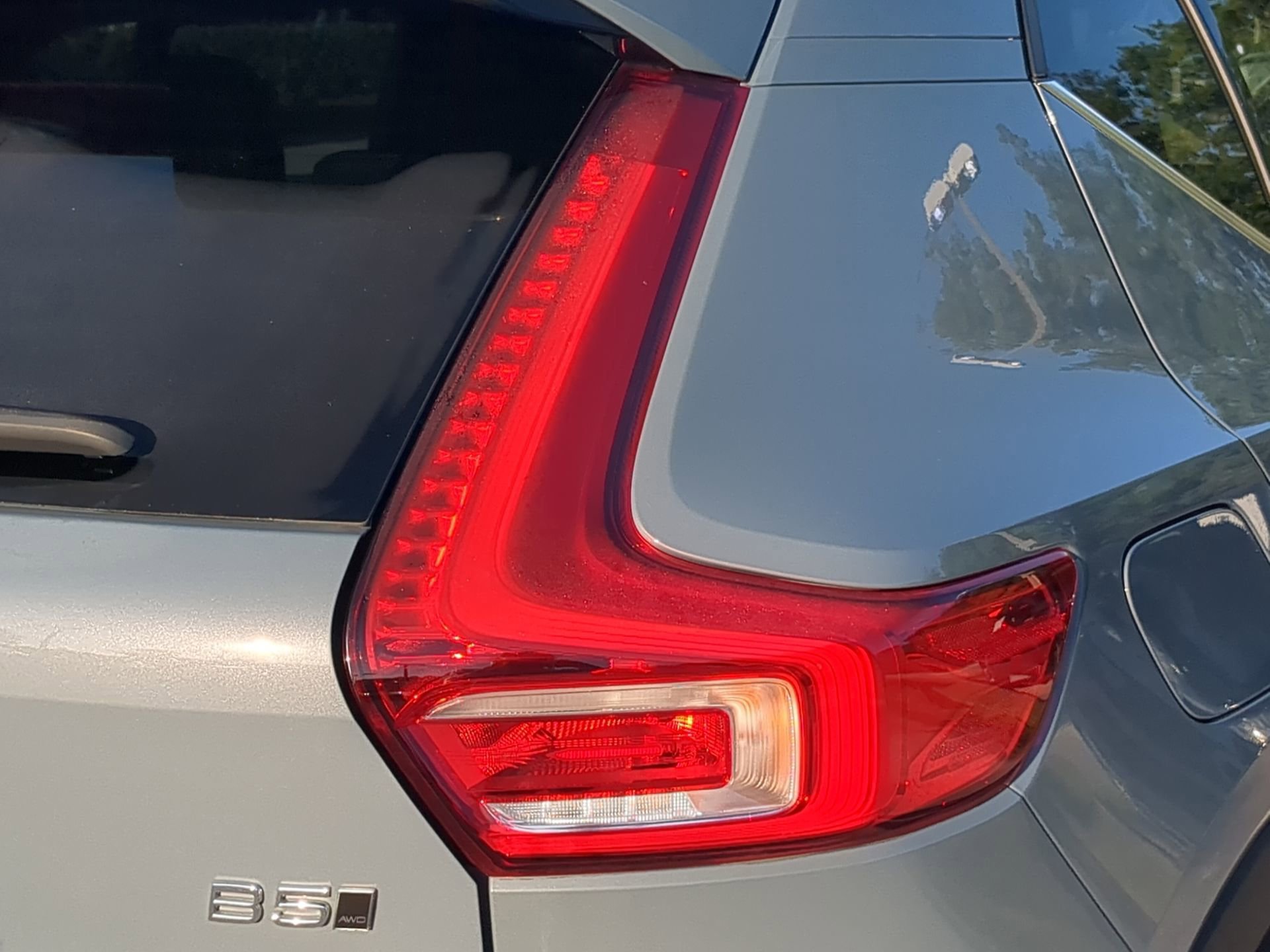 Used 2023 Volvo XC40 B5 Plus w/ Protection Package Premier AWD/4WD image 45