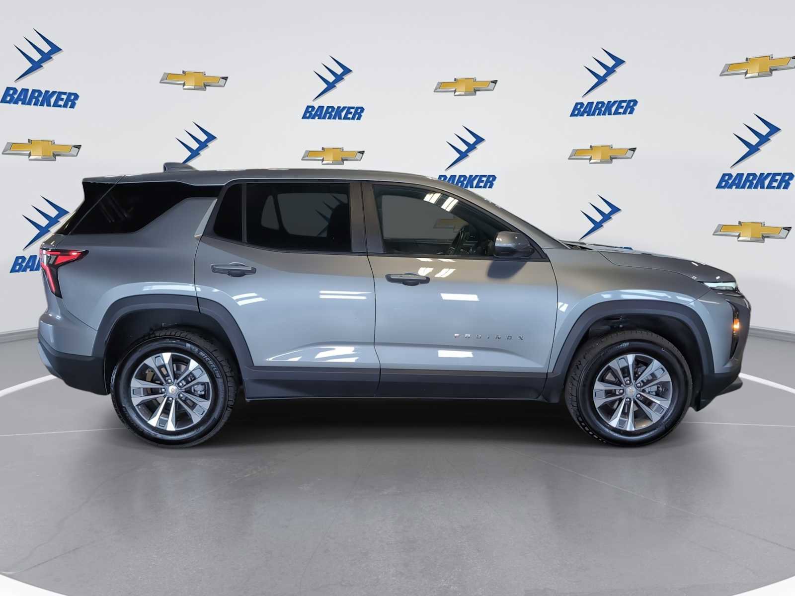 Used 2025 Chevrolet Equinox LT image 9