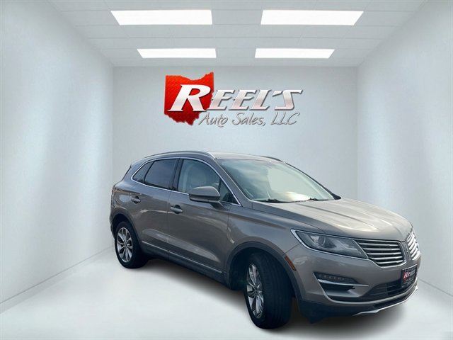 Used 2017 Lincoln MKC Select w/ Select Plus Package FWD image 3