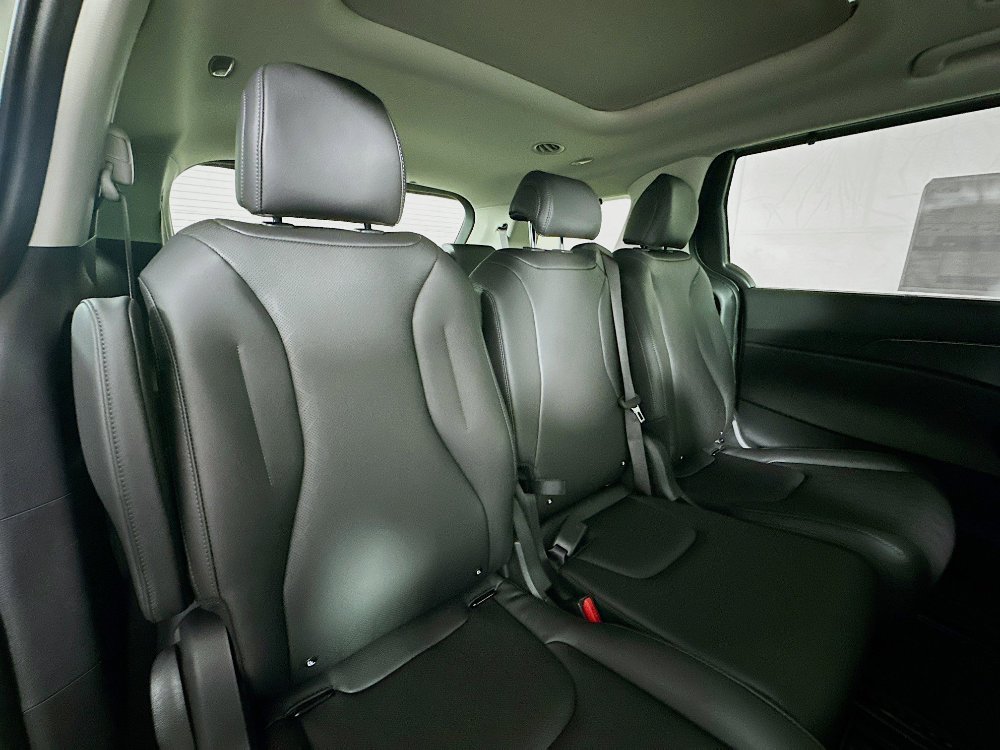 New 2026 Kia Carnival SX w/ SX Dark Edition Package image 29