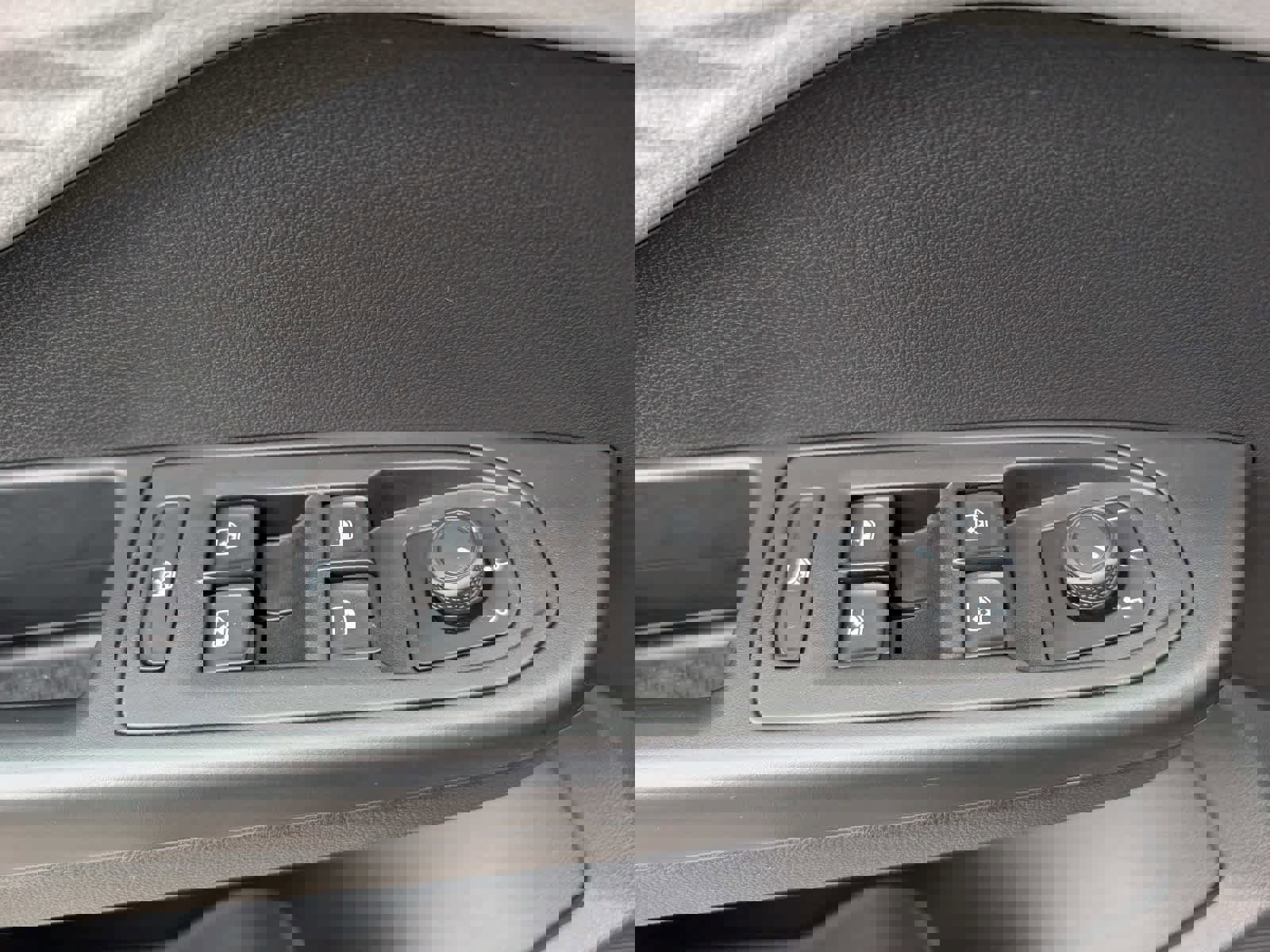 Used 2022 Volkswagen Taos S image 15