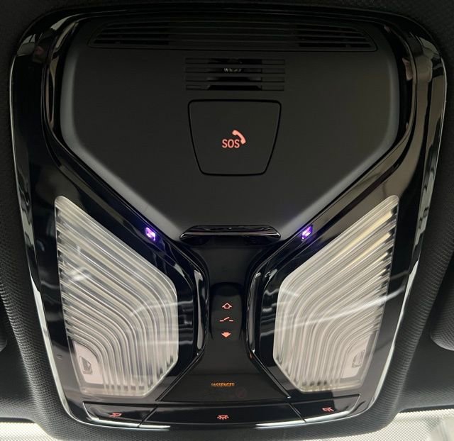 Used 2019 BMW X5 xDrive40i w/ M Sport Package image 39