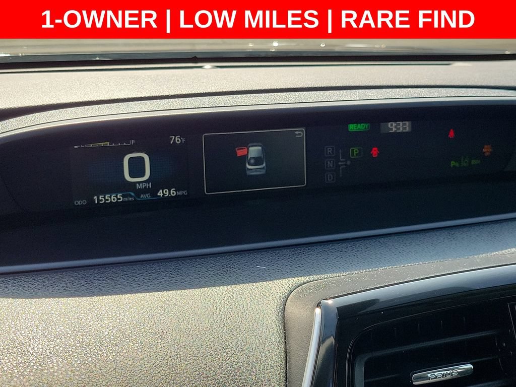 Used 2022 Toyota Prius LE FWD image 3