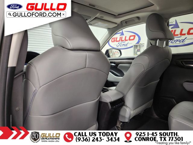 Used 2023 Toyota Highlander Limited image 15