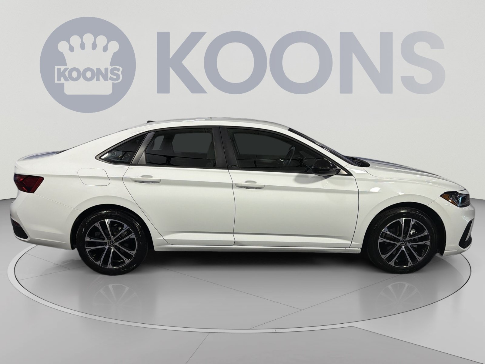 Used 2025 Volkswagen Jetta Sport FWD image 8