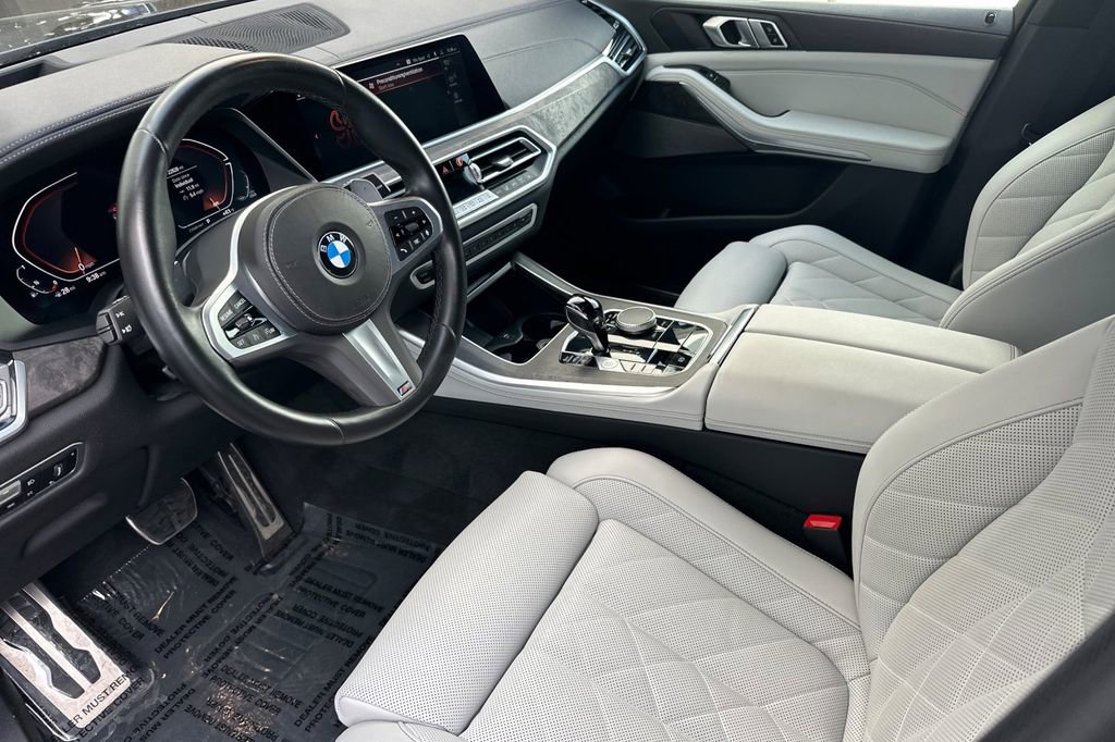 Used 2023 BMW X5 xDrive40i w/ M Sport Package AWD/4WD image 9