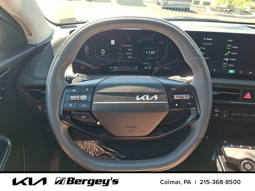 Certified 2025 Kia EV6 Wind AWD/4WD image 22