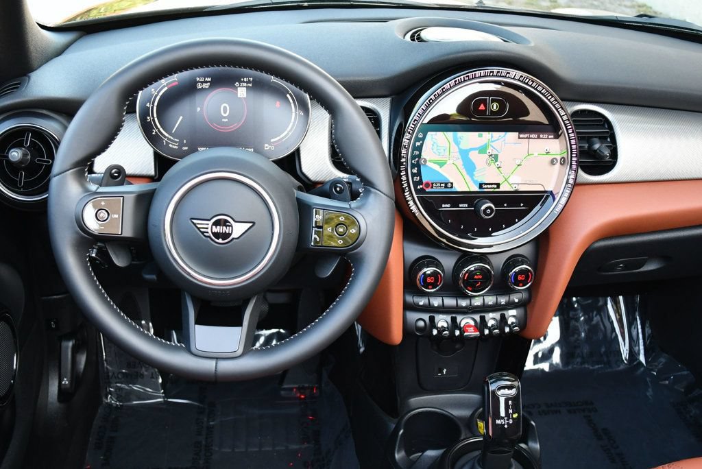 Used 2024 MINI Cooper S w/ Signature Upholstery Package FWD image 61