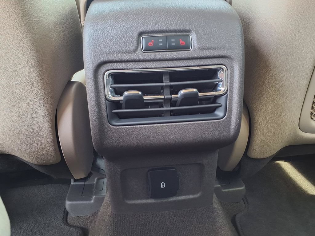 Used 2020 Lincoln Corsair AWD w/ Premium Package image 18