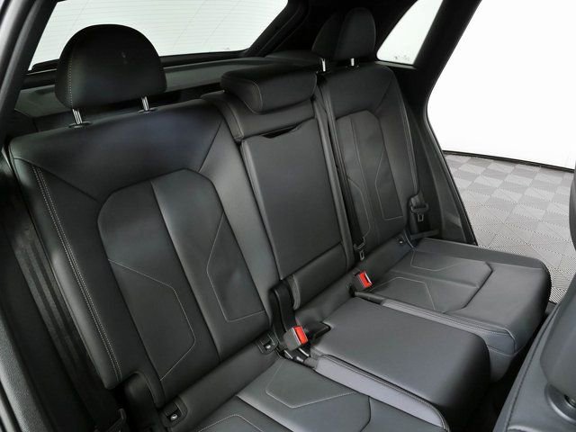 Used 2025 Audi Q3 2.0T Premium w/ Convenience Package AWD/4WD image 21