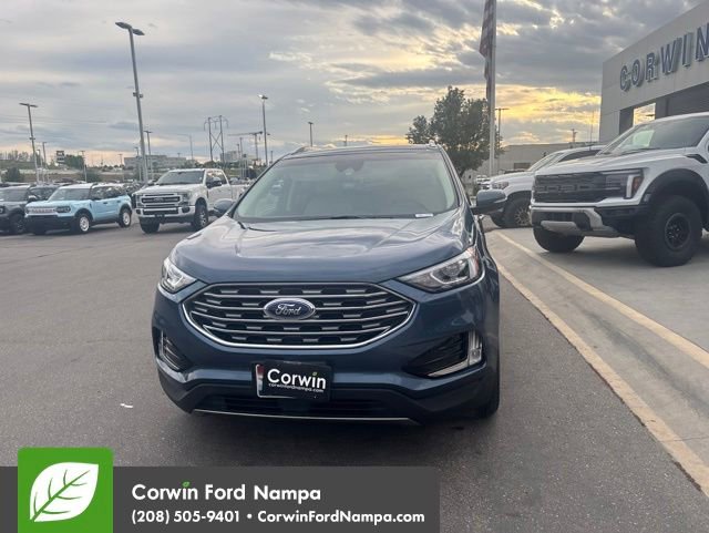Used 2019 Ford Edge SEL w/ Equipment Group 201A AWD/4WD image 4