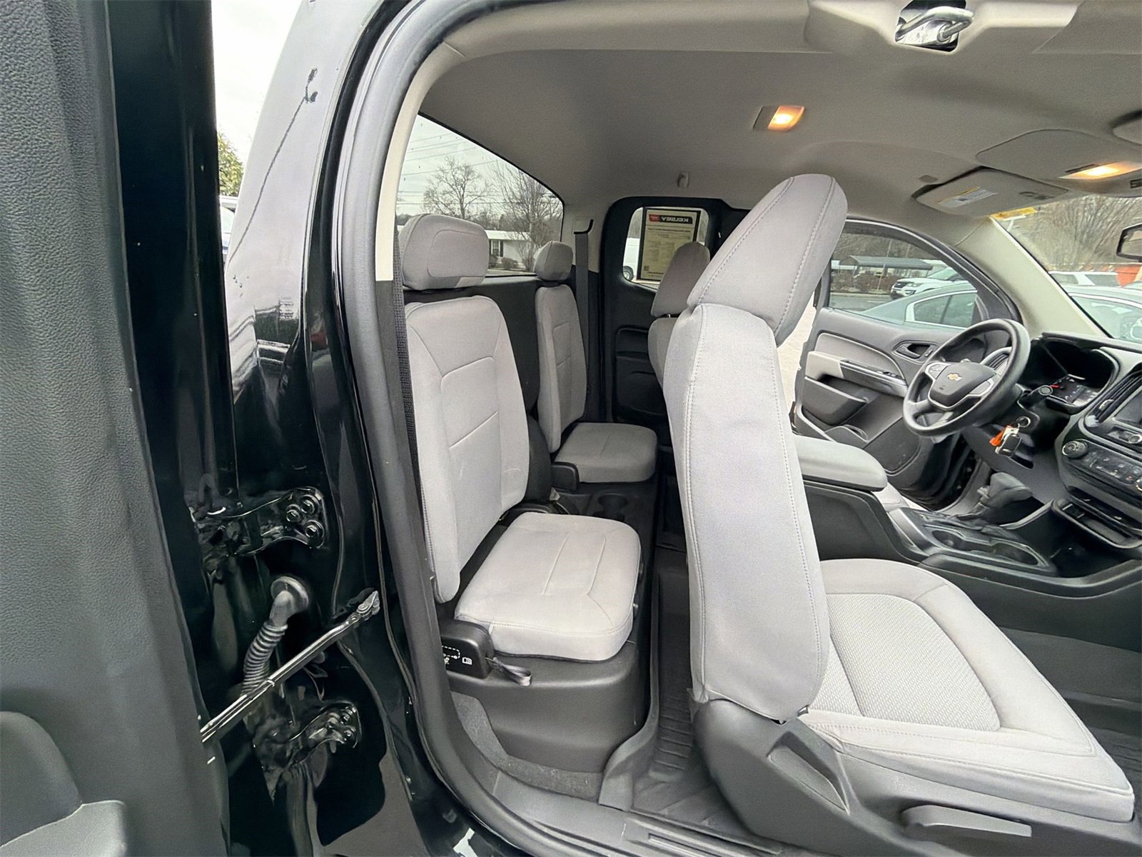 Used 2020 Chevrolet Colorado W/T w/ Custom Special Edition image 23