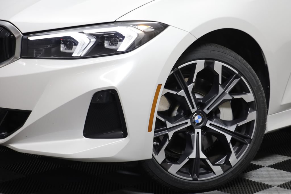 Used 2026 BMW 330i xDrive Sedan AWD/4WD image 3