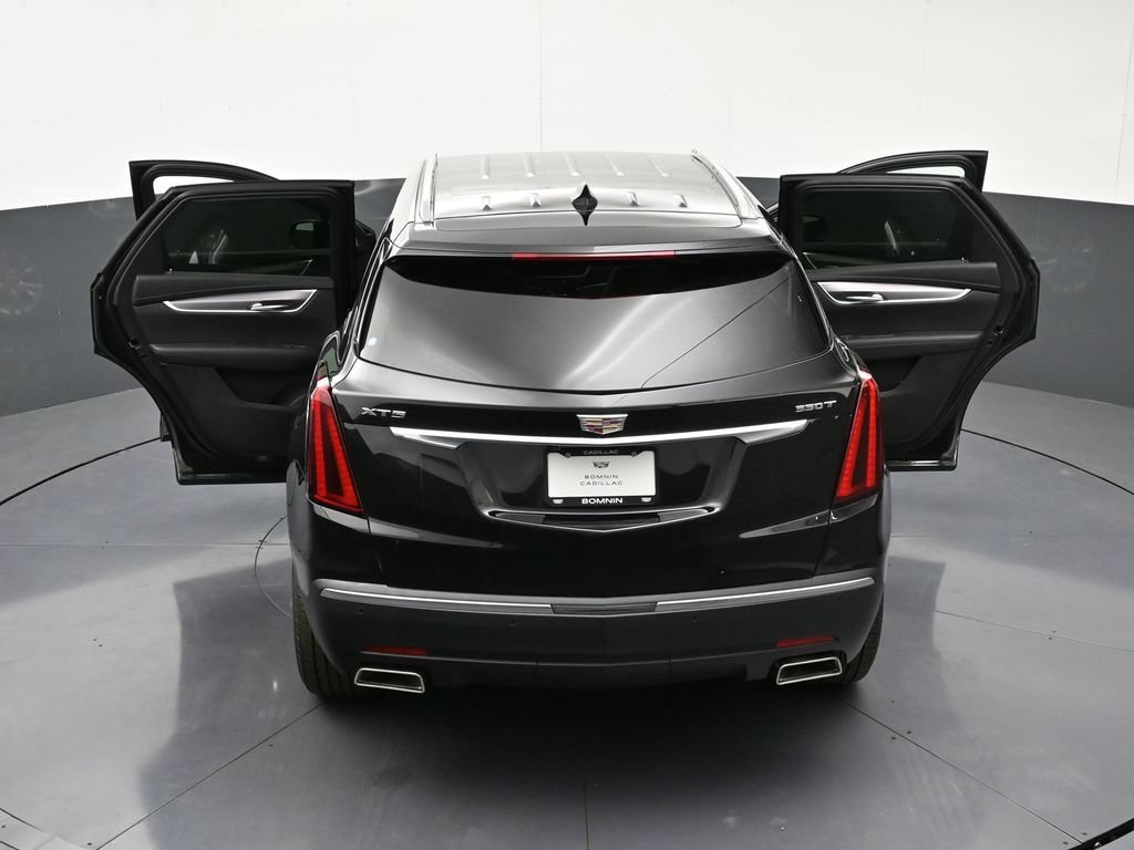 Used 2025 Cadillac XT5 Luxury FWD image 36