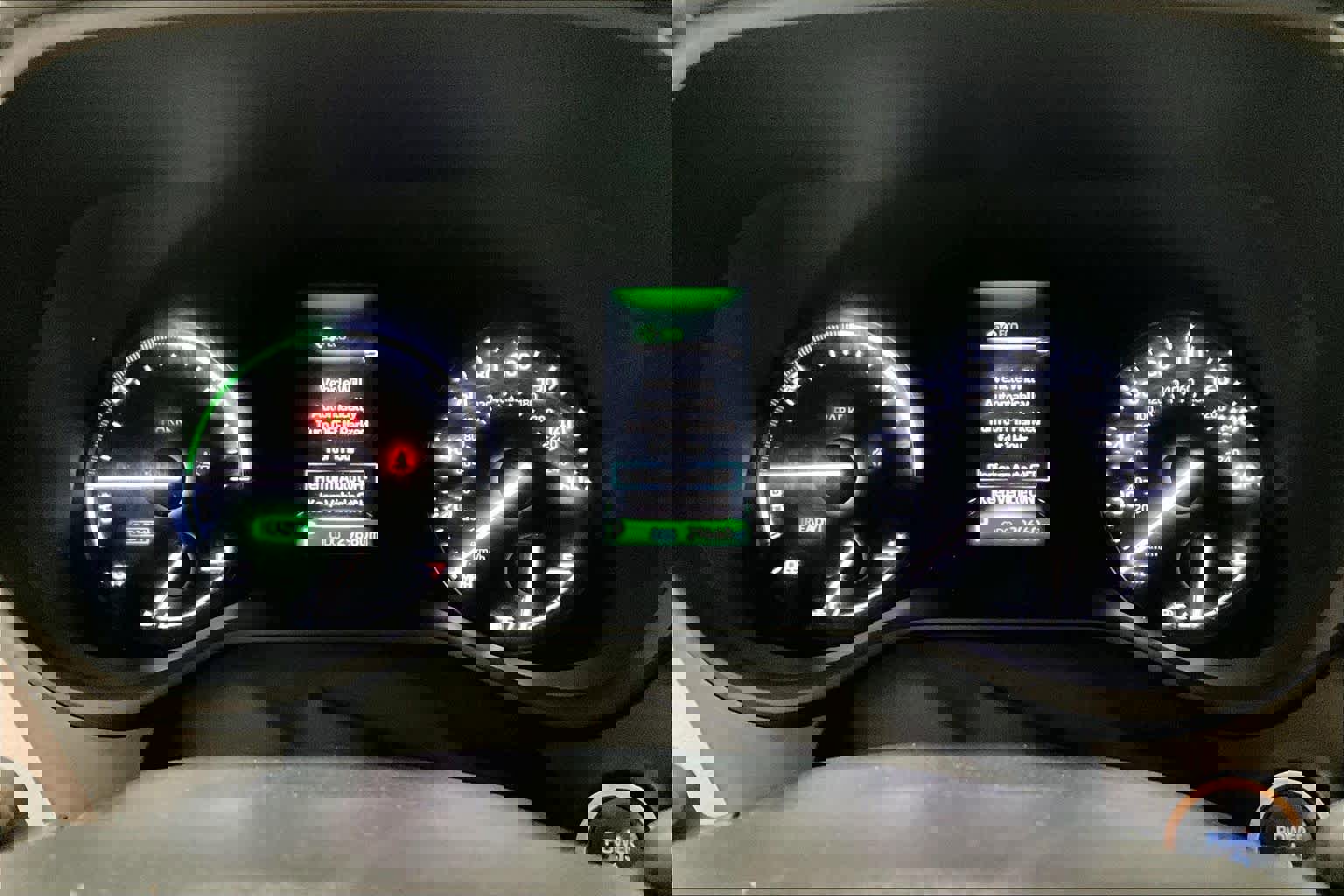 Used 2022 Toyota Sienna XLE image 16