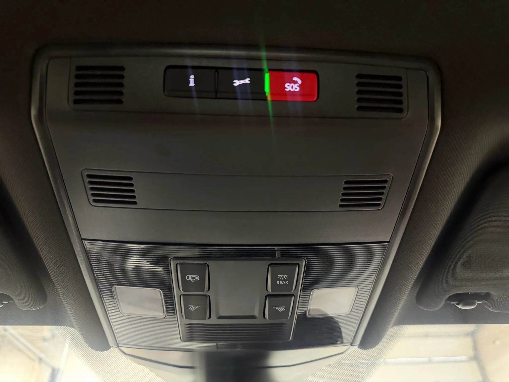 Used 2024 Volkswagen Jetta Sport image 23