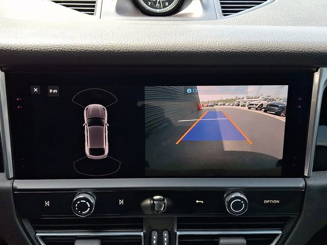 Certified 2023 Porsche Macan Turbo AWD/4WD image 23