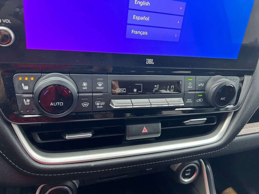 Used 2024 Toyota Grand Highlander Limited image 28