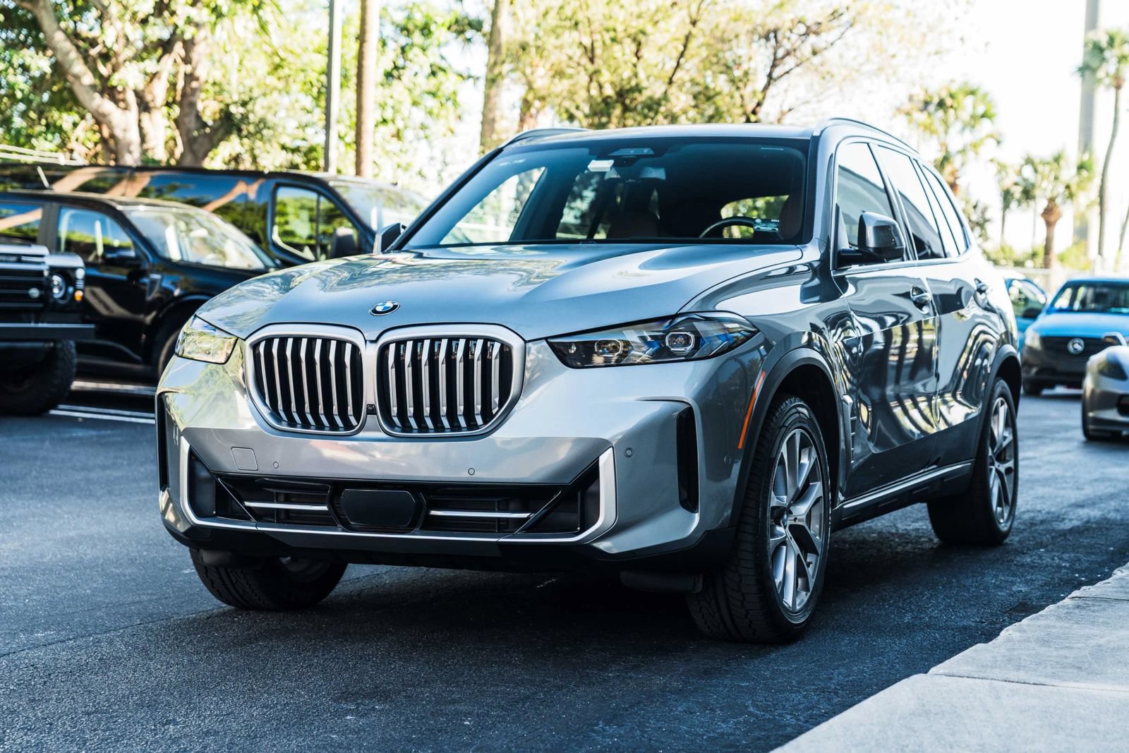 Used 2024 BMW X5 xDrive40i w/ Executive Package AWD/4WD image 5