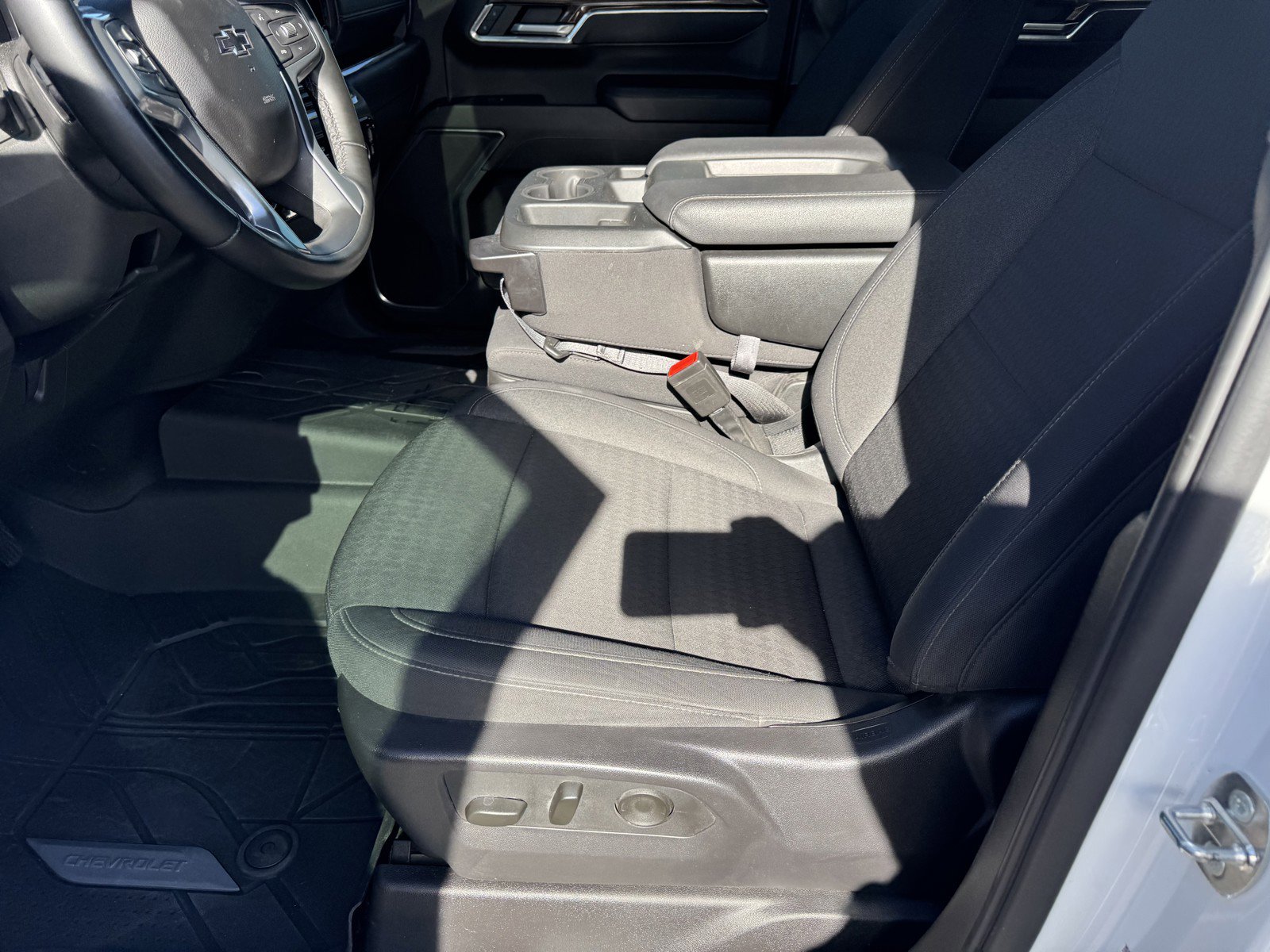 Used 2024 Chevrolet Silverado 1500 RST w/ LPO, Liner Protection Package image 15