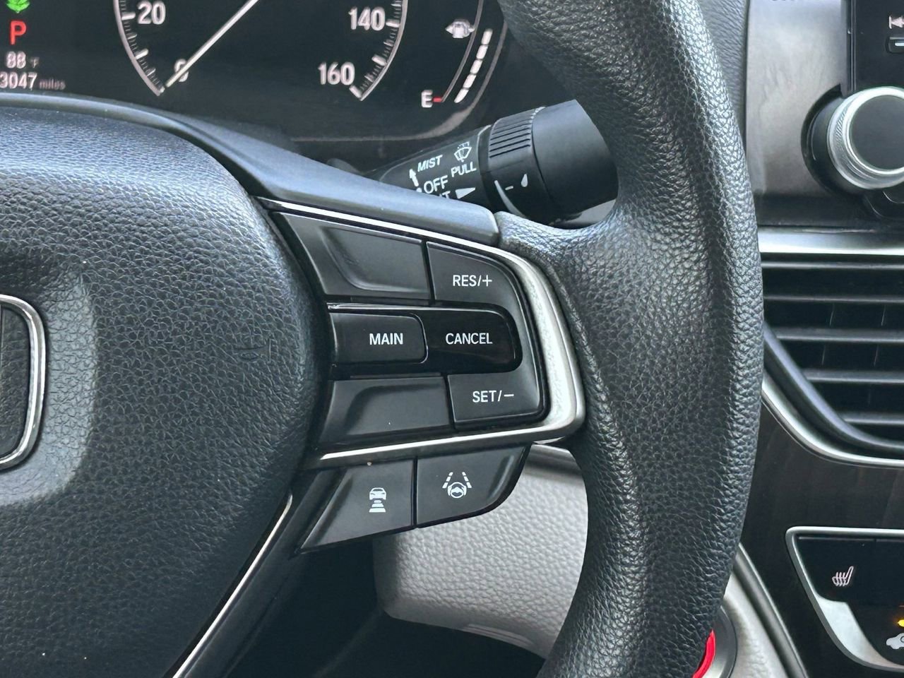 Used 2018 Honda Accord EX image 24