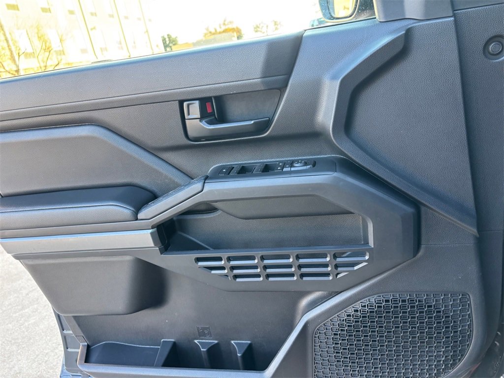 Certified 2024 Toyota Tacoma SR5 image 23