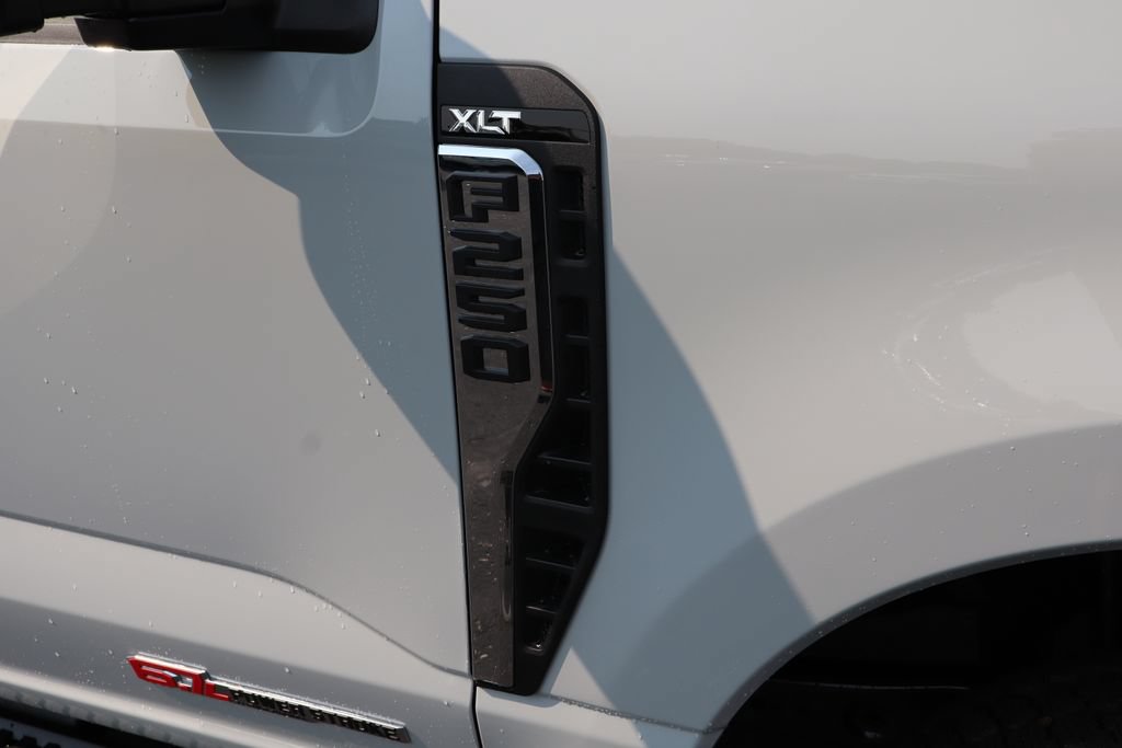 New 2026 Ford F250 XLT AWD/4WD image 21