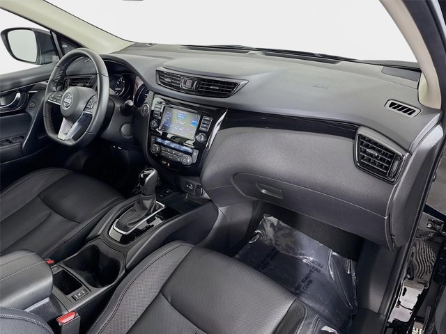 Certified 2022 Nissan Rogue Sport SL FWD image 29