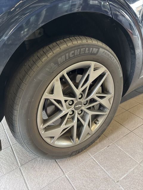 Used 2023 Genesis GV70 2.5T w/ Advanced Package AWD/4WD image 11