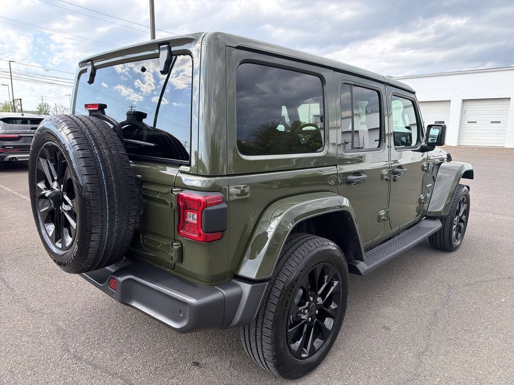 Used 2024 Jeep Wrangler Unlimited Sahara w/ Safety Group AWD/4WD image 6