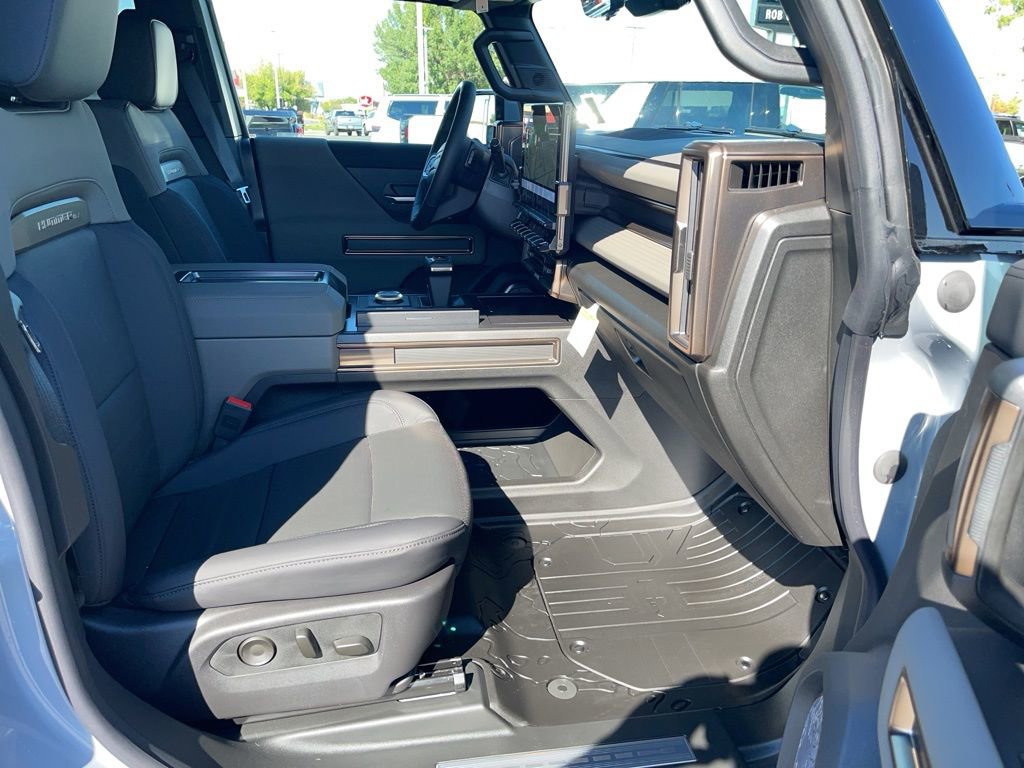 New 2025 GMC Hummer EV 3X w/ Battery Pack, 24 Module Pack image 17