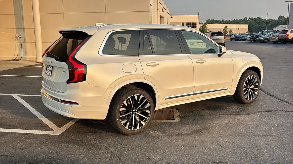 New 2026 Volvo XC90 T8 Plus w/ Protection Package AWD/4WD image 28